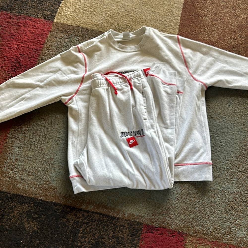 Nike jogger - Picture 3 of 3